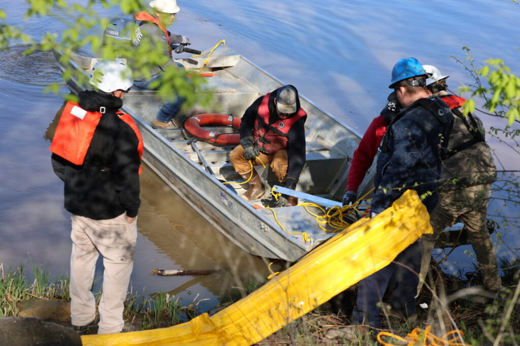 Oil Spill Response, Spill Response, Oil Spill Containment, Oil Spill Containment Boom, Emergency Spill Response, Emergency Response, Oil Boom, Spill Boom, Spill Containment Boom, River Boom, Creek Boom, Inland Boom, Shallow Water Boom, Inland Containment Boom, Shallow Water Containment Boom, Oil Spill Boom, Oil Spill Equipment, Boom Deployment, Oil Spill Boom Deployment, Oil Spill Containment Boom Deployment, Oil Spill Removal, OSRO, Oil Spill Cleanup, Oil Removal, Floating Containment Boom, Floating Boom, Oil Spill Removal Organization, Boom School, Boom Deployment Training, Boom Training Course, Boom School Course, Containment Boom Training Course